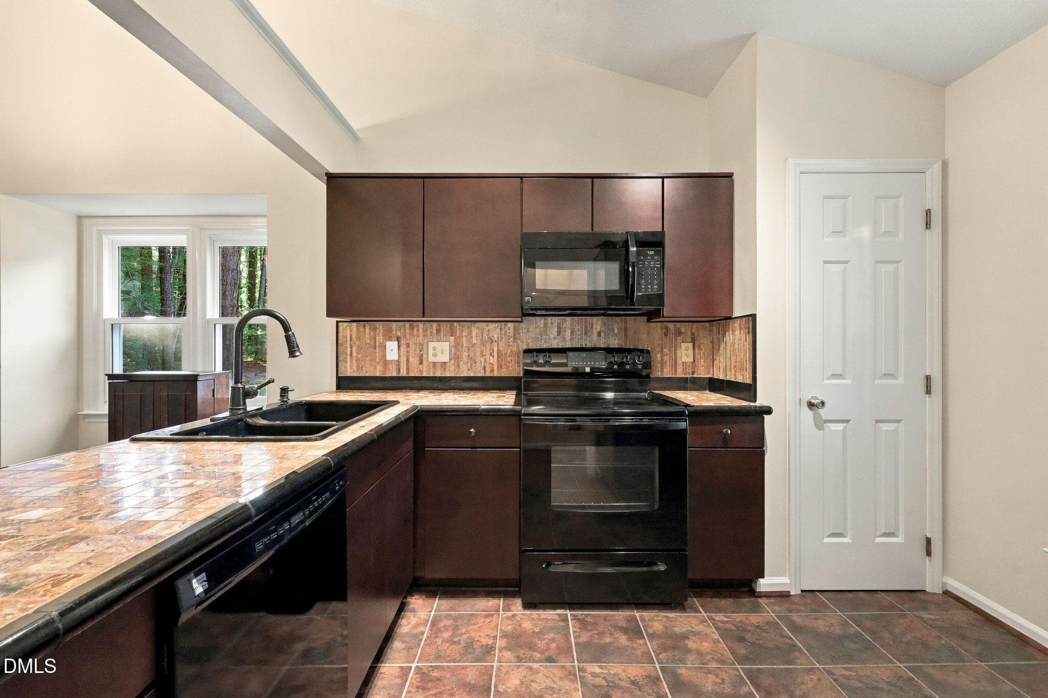 15-web-or-mls-IMG_0917_Edit - 3 Jessica Court, Durham, NC 27704
