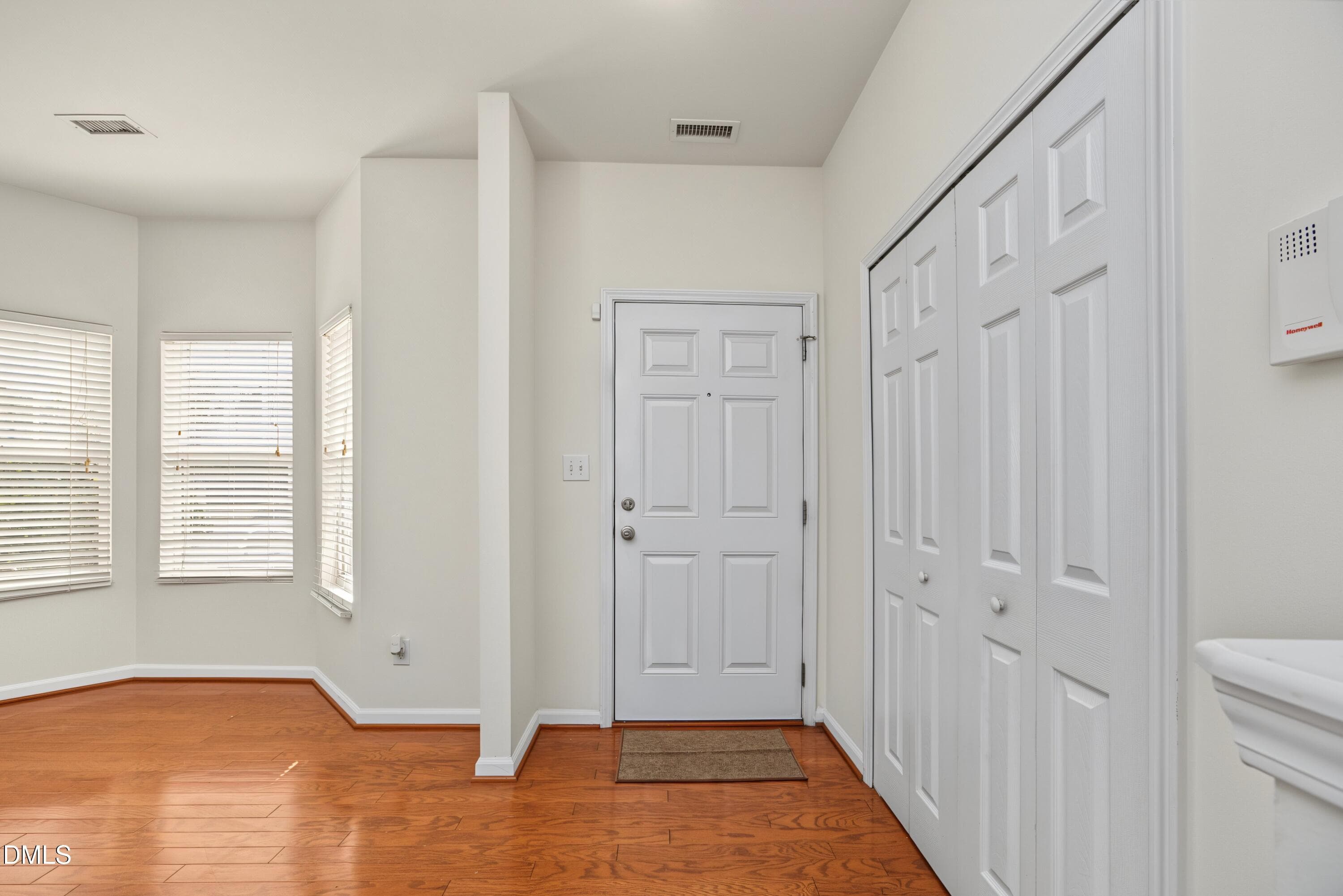 1725 TW Alexander 04Foyer - 1725 Tw Alexander Drive 404, Durham, NC 27703