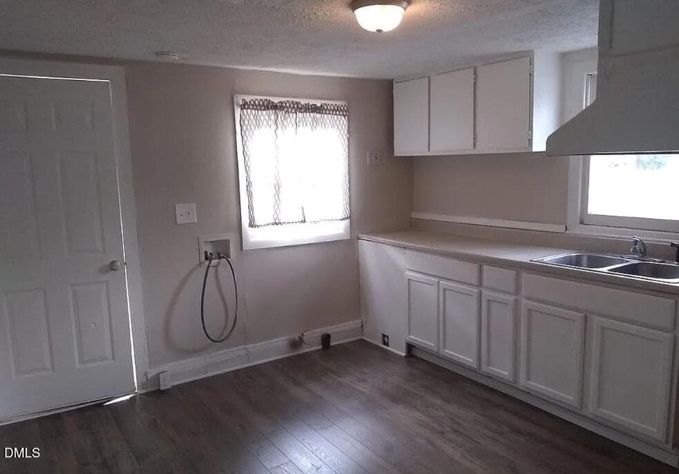 spring lake kitchen - 115 Kaye Street, Spring Lake, NC 28390