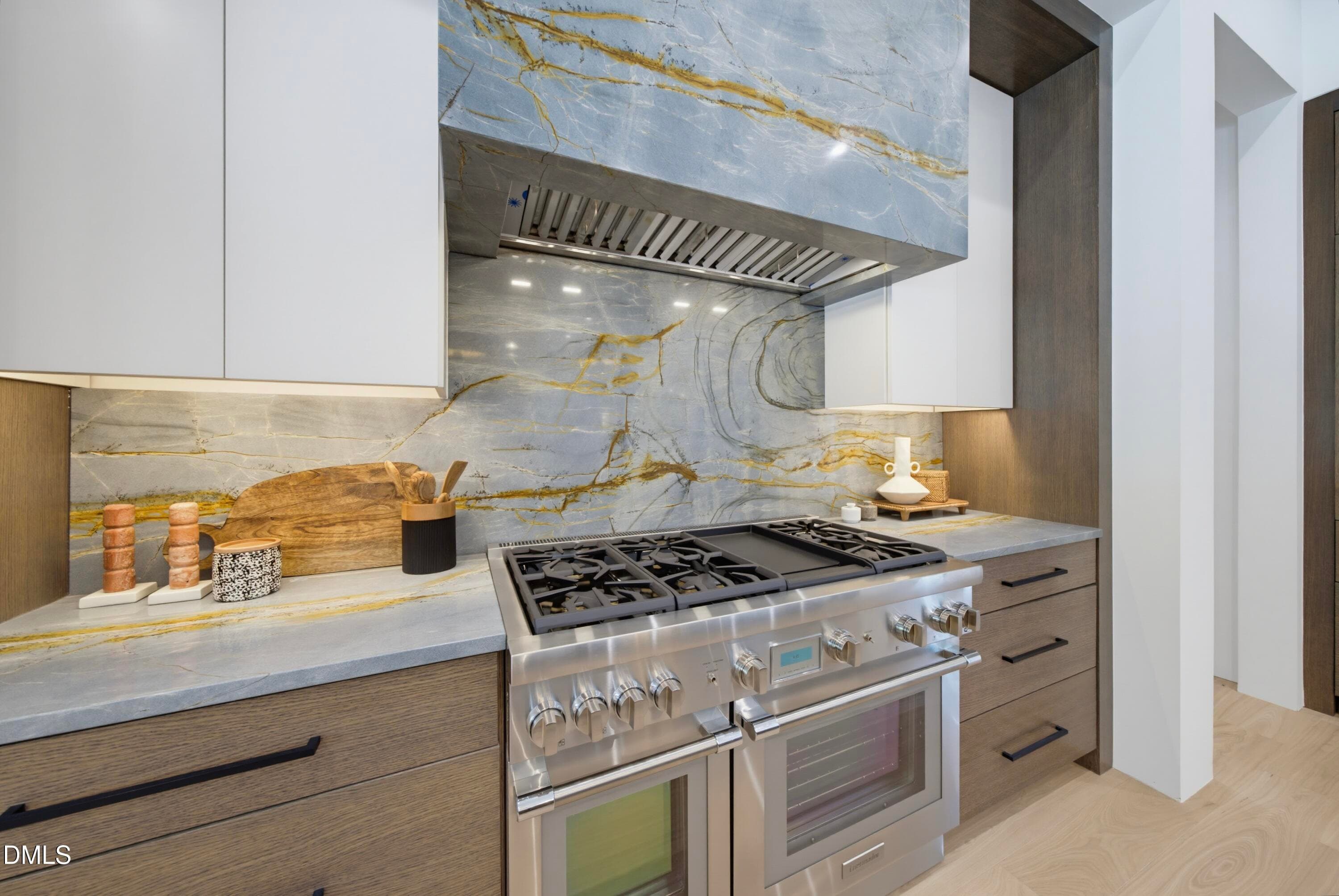 Kitchen - 305 Dartmouth Road, Raleigh, NC 27609