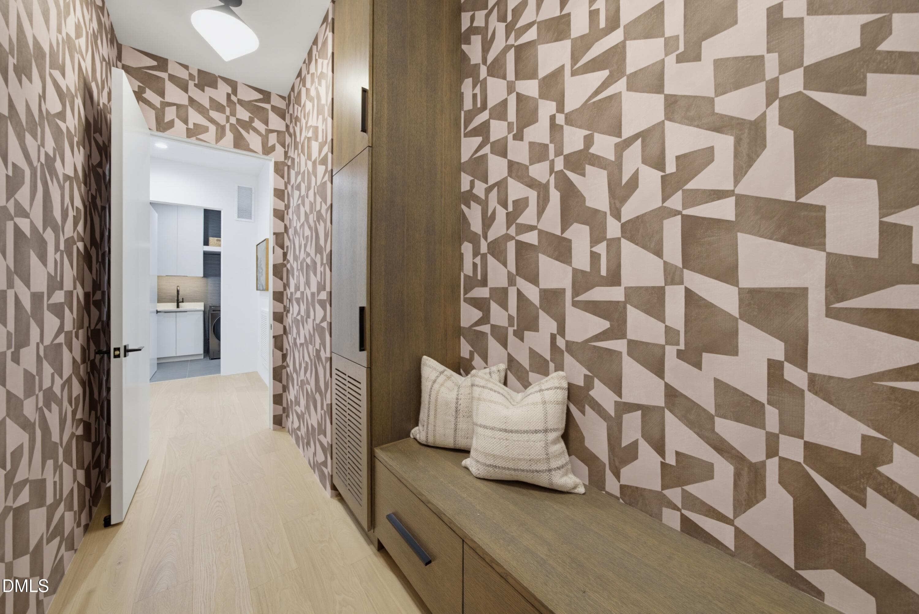 Mudroom - 305 Dartmouth Road, Raleigh, NC 27609
