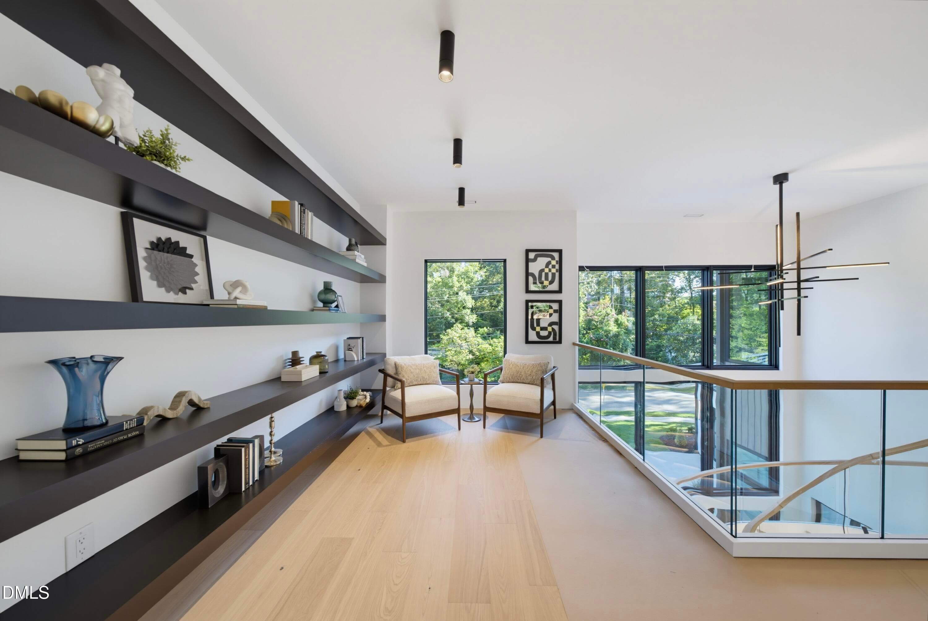 Upper Hall - 305 Dartmouth Road, Raleigh, NC 27609