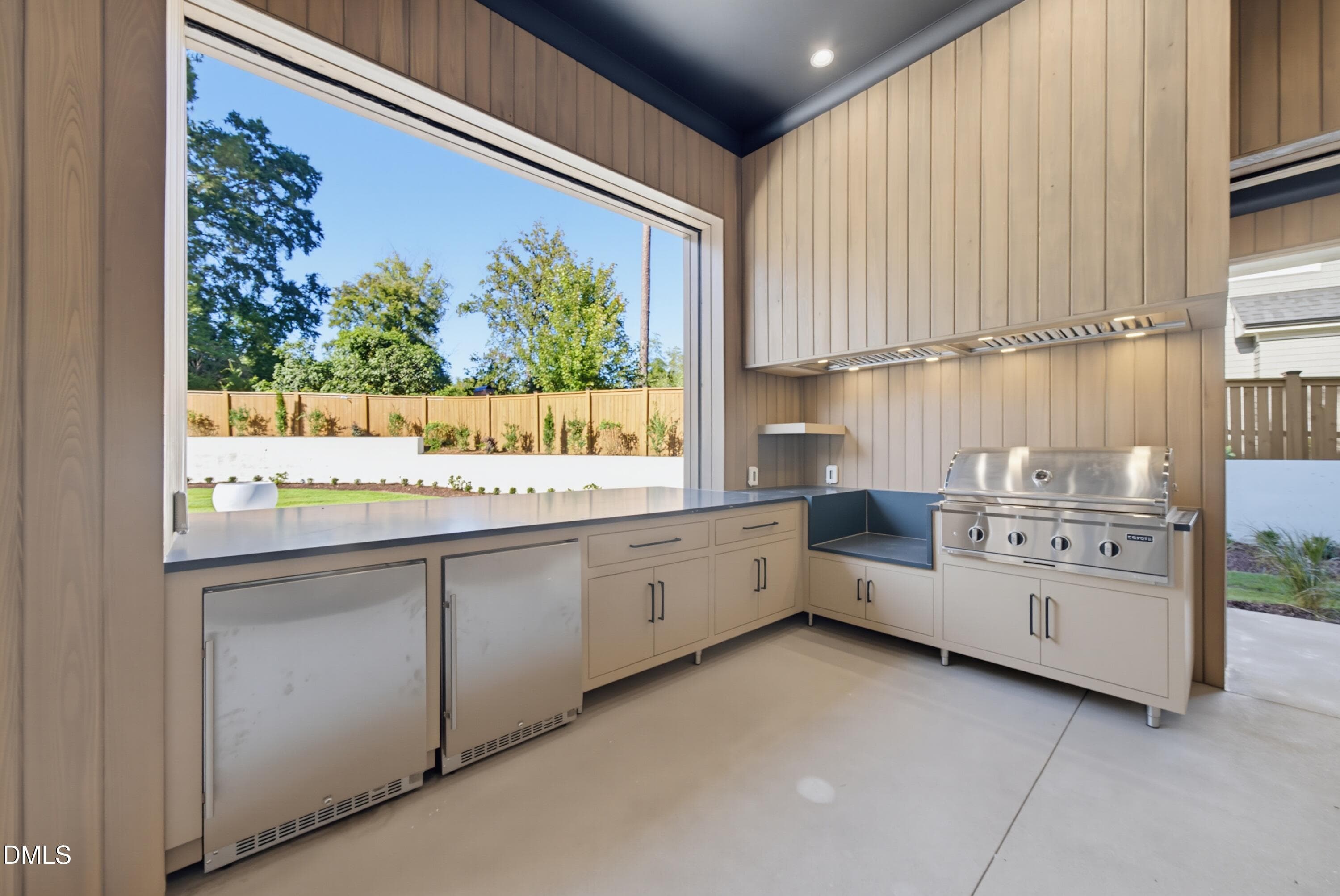 Outdoor Kitchen - 305 Dartmouth Road, Raleigh, NC 27609