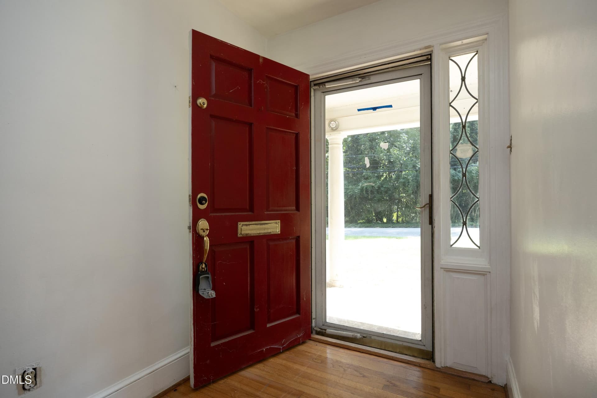 05FrontDoor - 910 Parham Street, Henderson, NC 27536