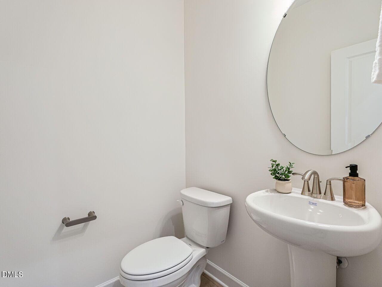 007-1280x960-powder-room - 64 Tranquility Way, Fuquay Varina, NC 27526