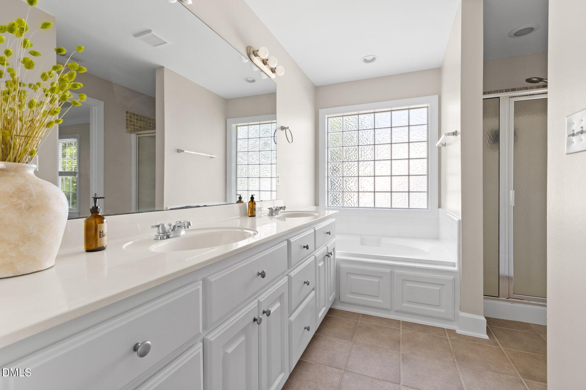 Ensuite bath - 303 Farnswick Place, Efland, NC 27243