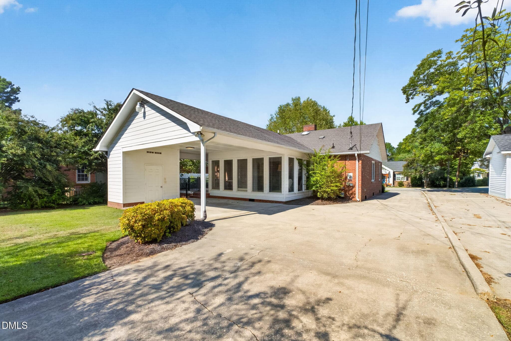 38-web-or-mls-DSC00423 - 807 W Carr Street, Dunn, NC 28334, Dunn