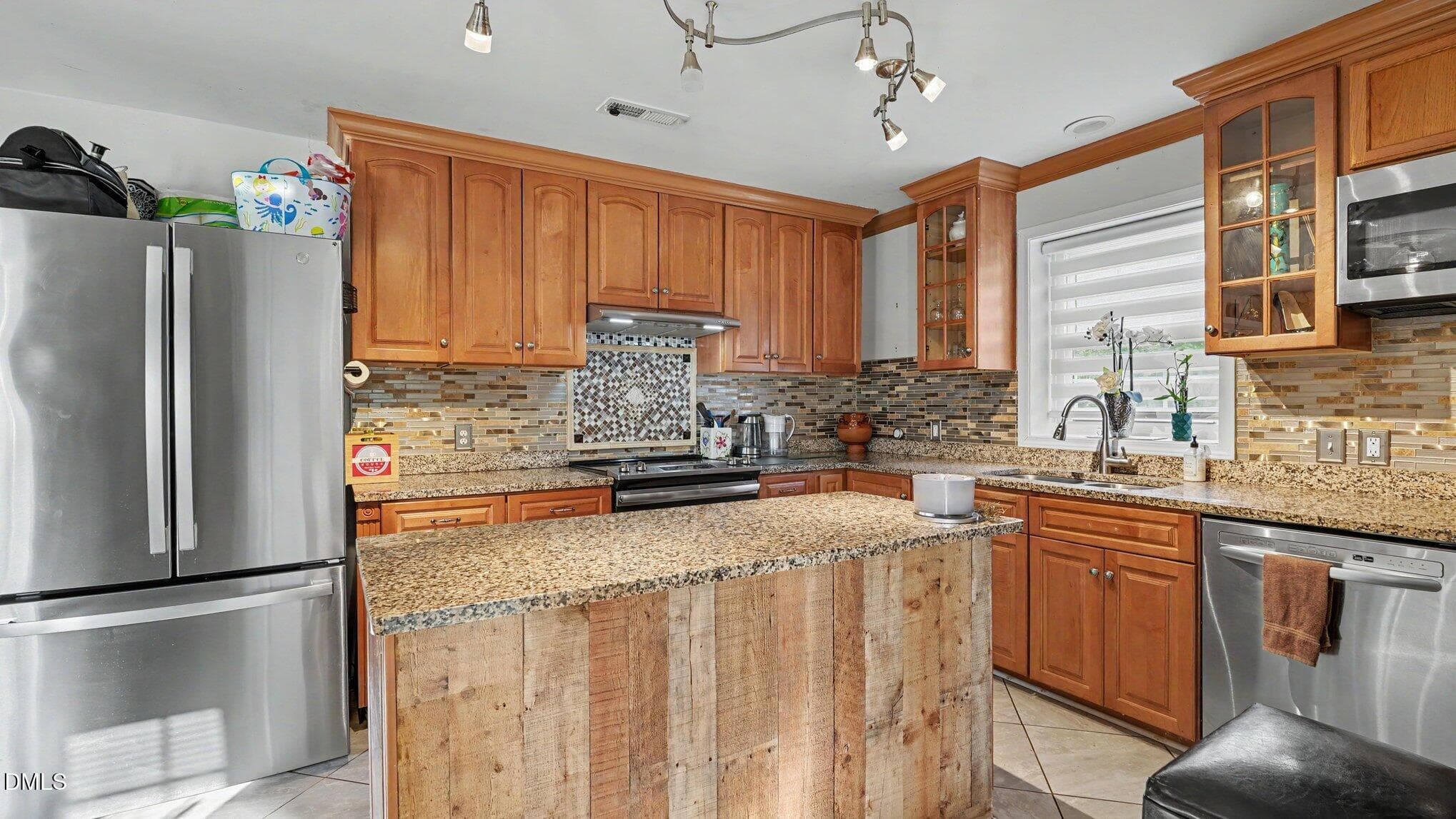 012_file_1998 - 6838 Smithwood Road, Liberty, NC 27298