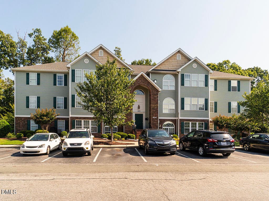 02 3479-2A_ForestdaleDr Front2_MLS - 3479 Forestdale Drive Apt 2a, Burlington, NC 27215