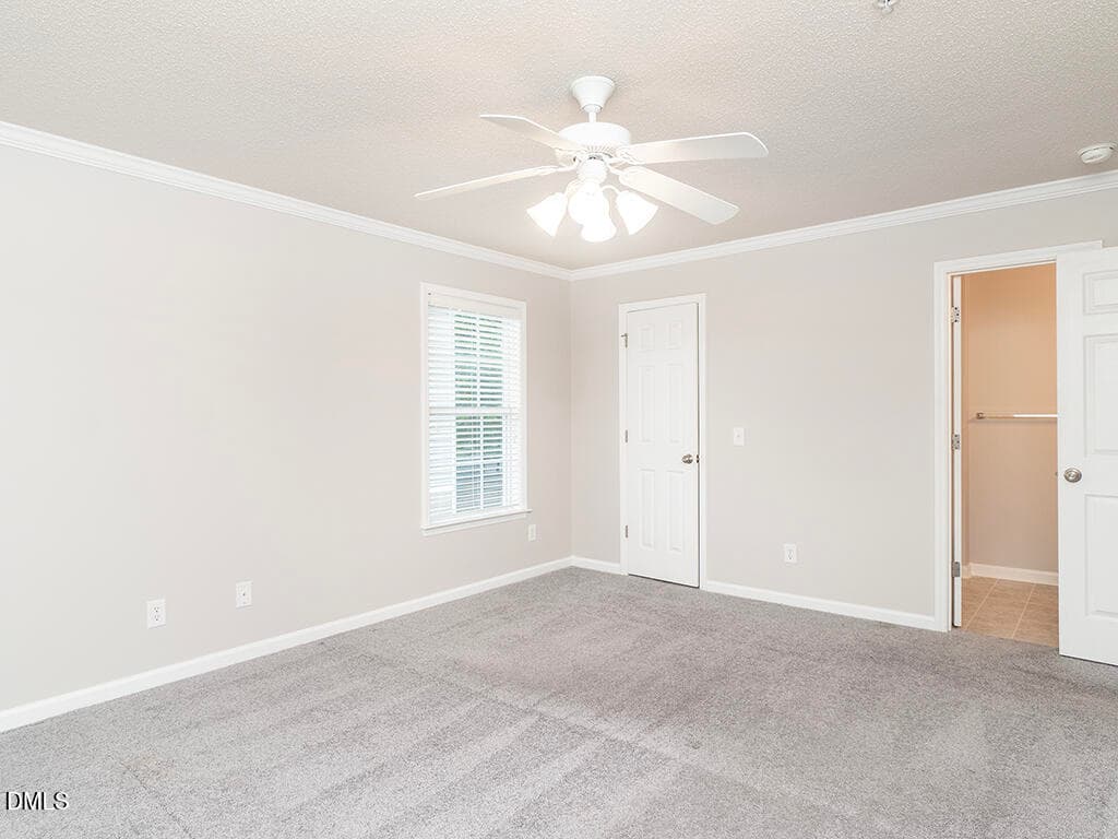 23 3479-2A_ForestdaleDr Primary2_MLS - 3479 Forestdale Drive Apt 2a, Burlington, NC 27215
