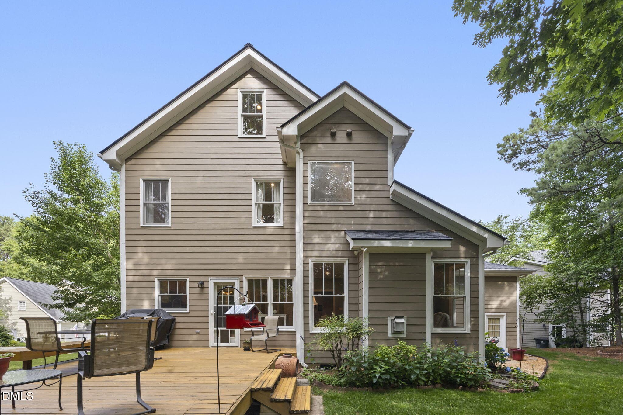 Great outdoor living space - 109 Menteith Court, Apex, NC 27502