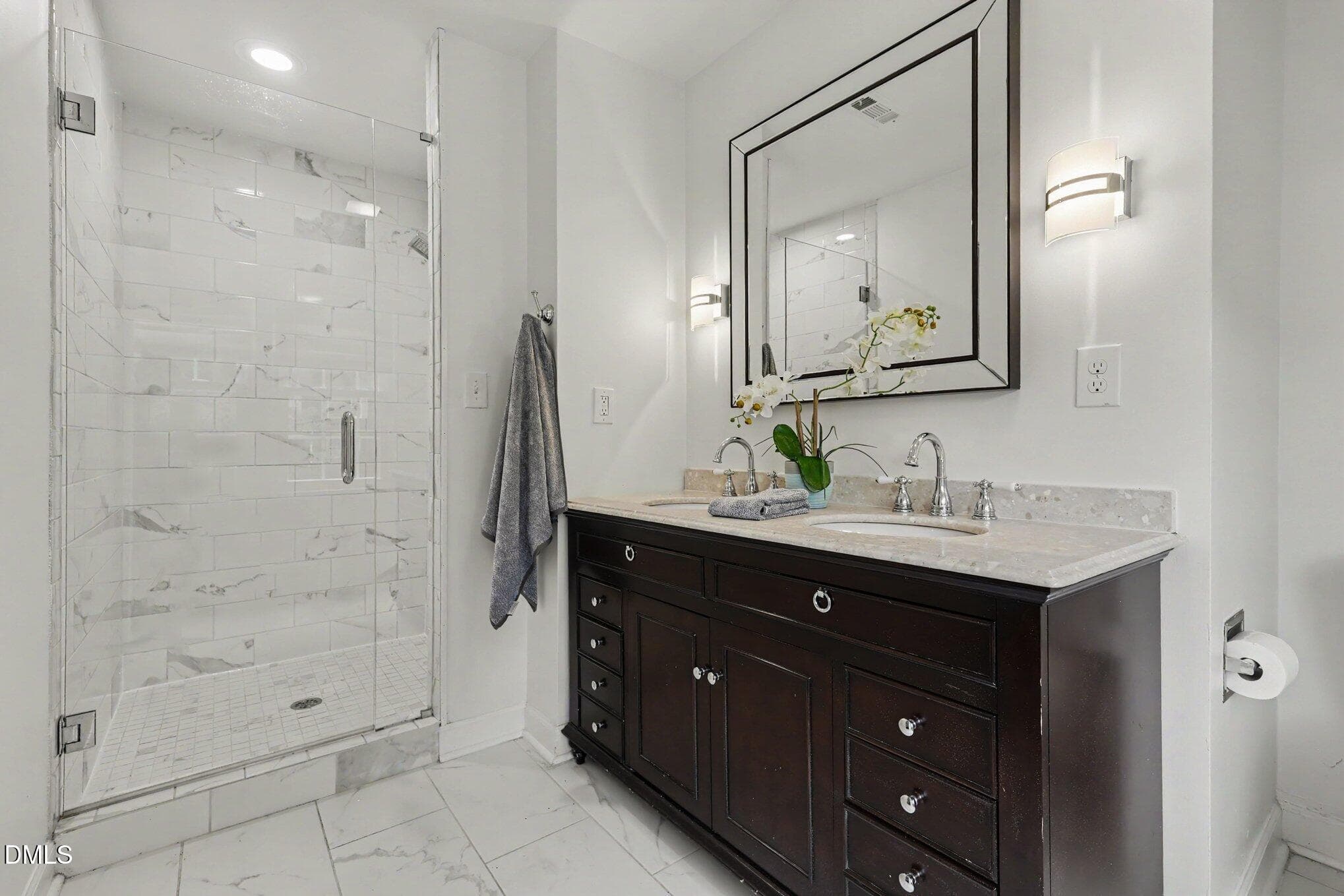 030_file_7528 - 700 Pebblebrook Drive, Raleigh, NC 27609