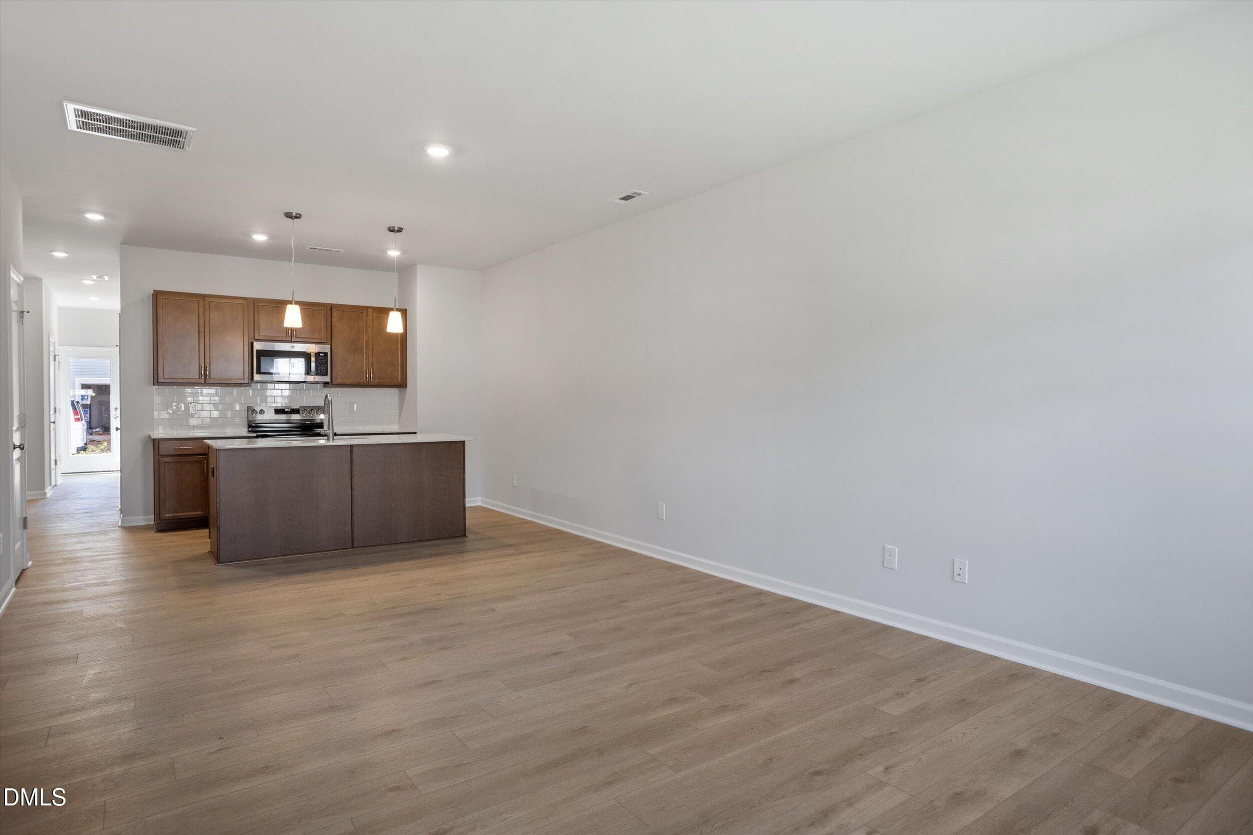 FMWeb02 - 127 Wood Aster Way 297, Garner, NC 27529