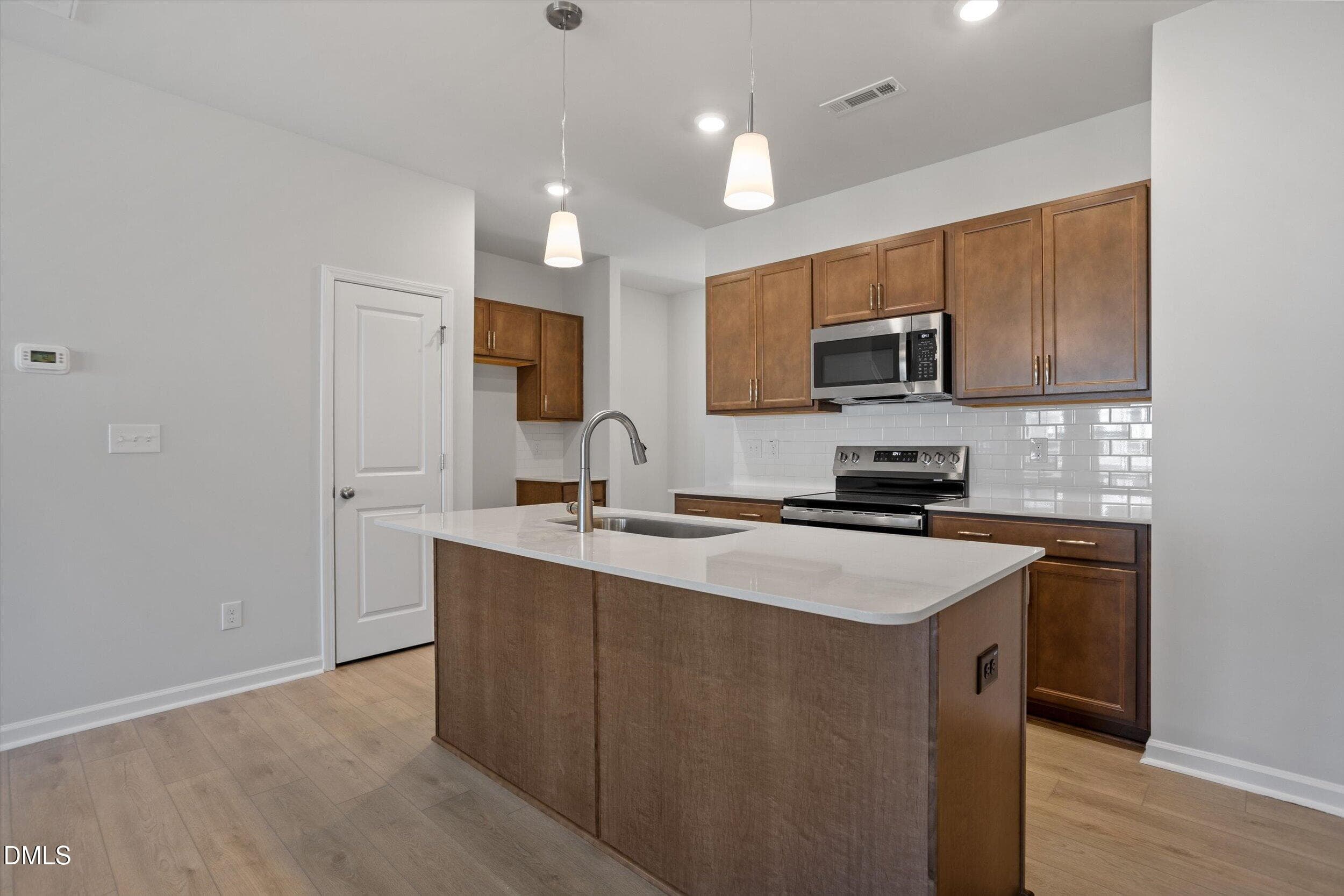 FMWeb04 - 127 Wood Aster Way 297, Garner, NC 27529