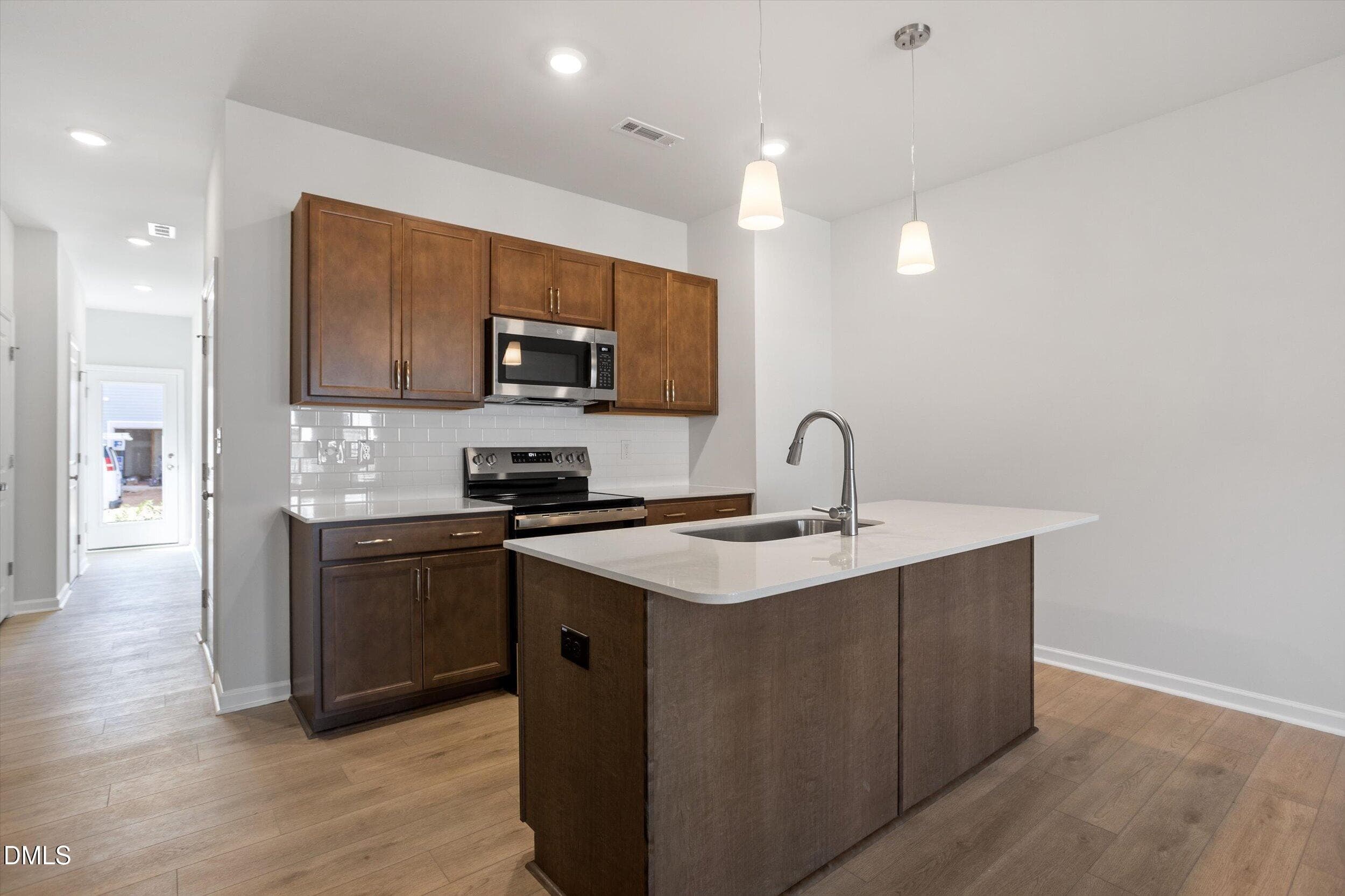 FMWeb05 - 127 Wood Aster Way 297, Garner, NC 27529