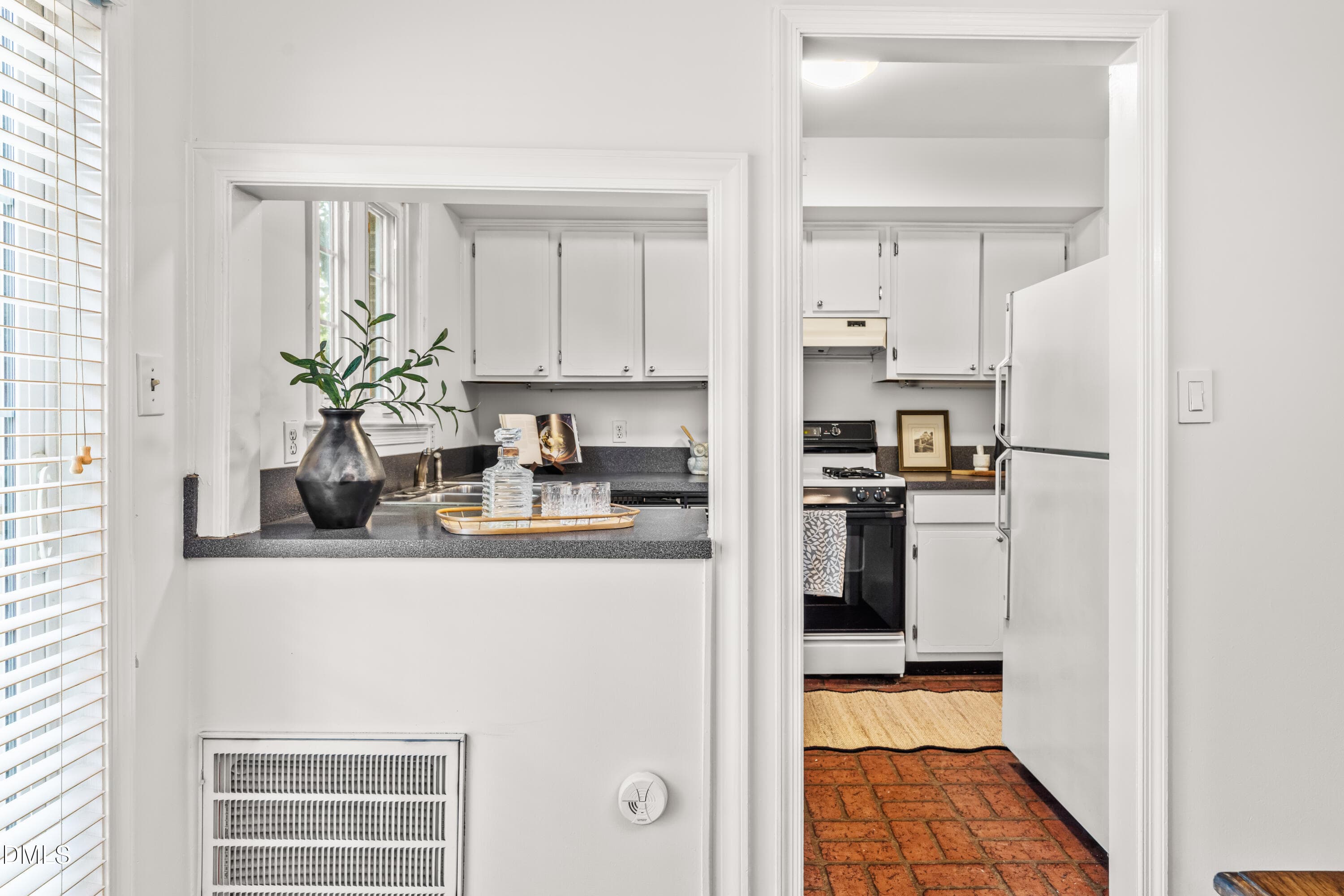 0010 - 3732 Jamestown Cir - 3732 Jamestown Circle, Raleigh, NC 27609