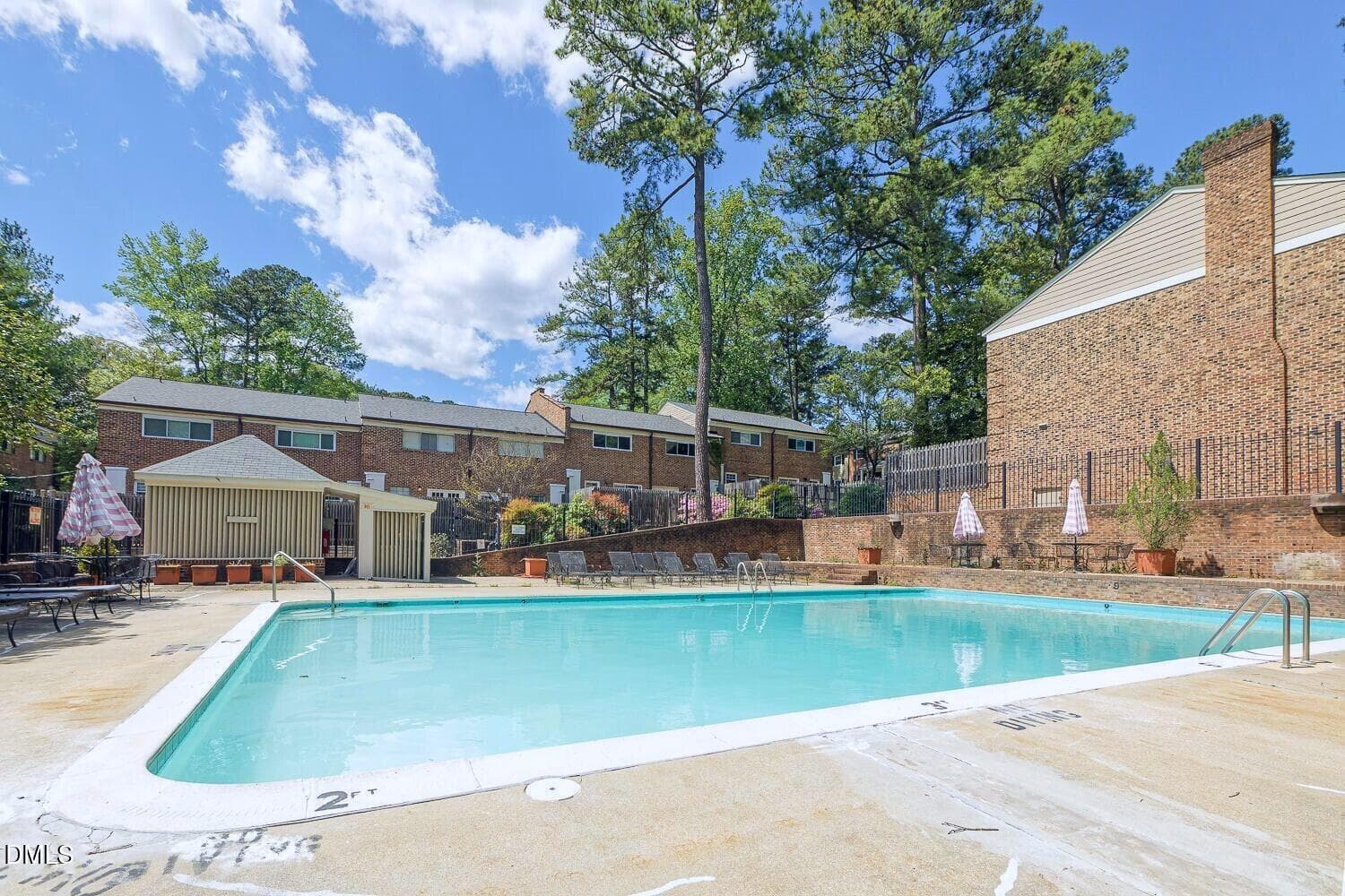 0027b - 3732 Jamestown Cir - 3732 Jamestown Circle, Raleigh, NC 27609