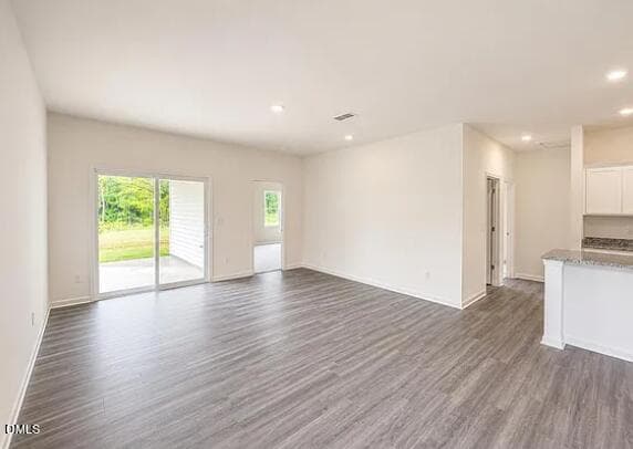 Glimmer Living Room 2 - 1450 Centerview Drive, Nashville, NC 27856, Nashville