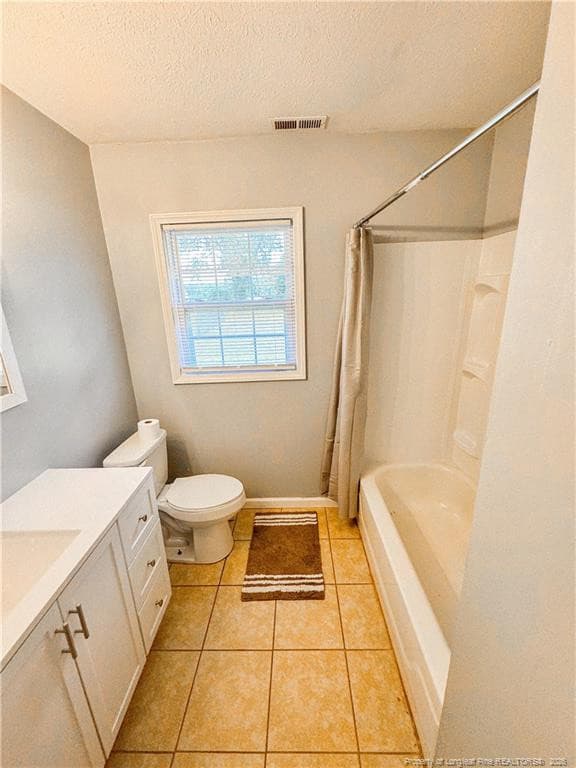 Photo 8 - 2879 County Line Road, Saint Pauls, NC 28384