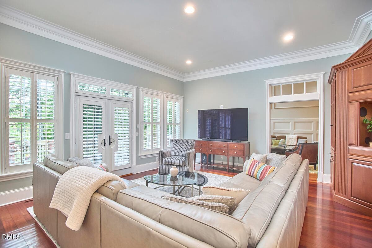 Den - 1717 Halls Mill Road, Hillsborough, NC 27278, Hillsborough