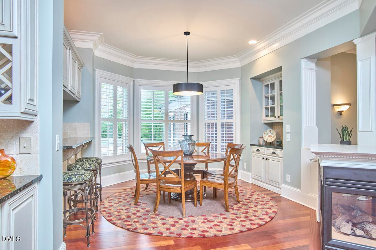Breakfast Nook - 1717 Halls Mill Road, Hillsborough, NC 27278, Hillsborough