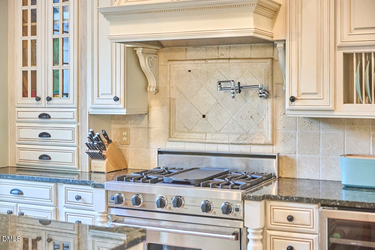 Kitchen - 1717 Halls Mill Road, Hillsborough, NC 27278, Hillsborough