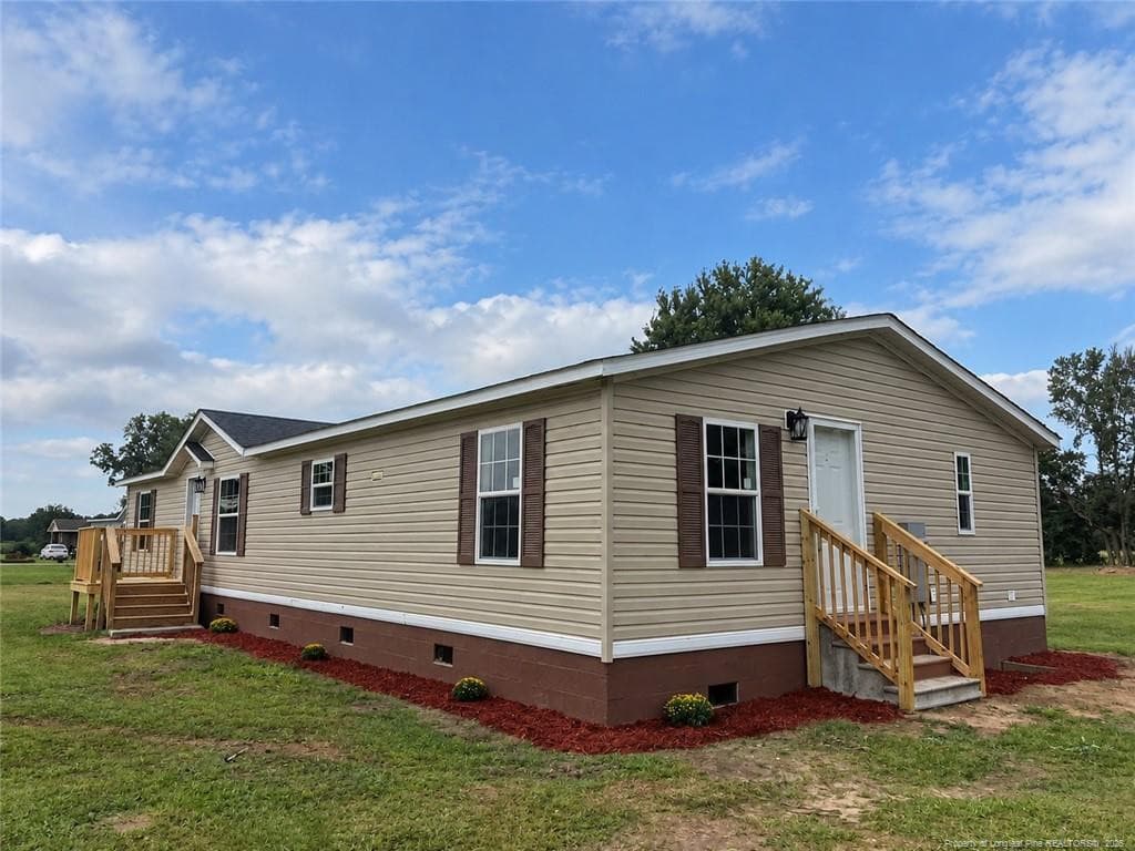 Photo 2 - 332 Best Road, Whiteville, NC 28472