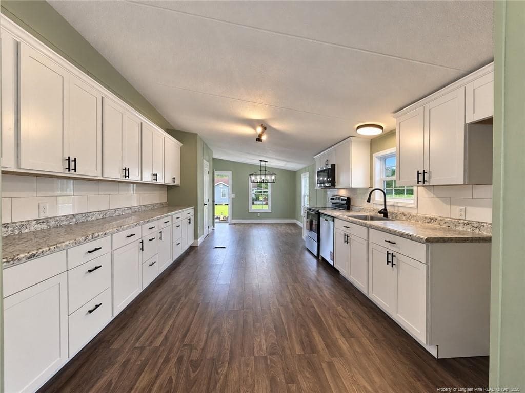 Photo 7 - 332 Best Road, Whiteville, NC 28472