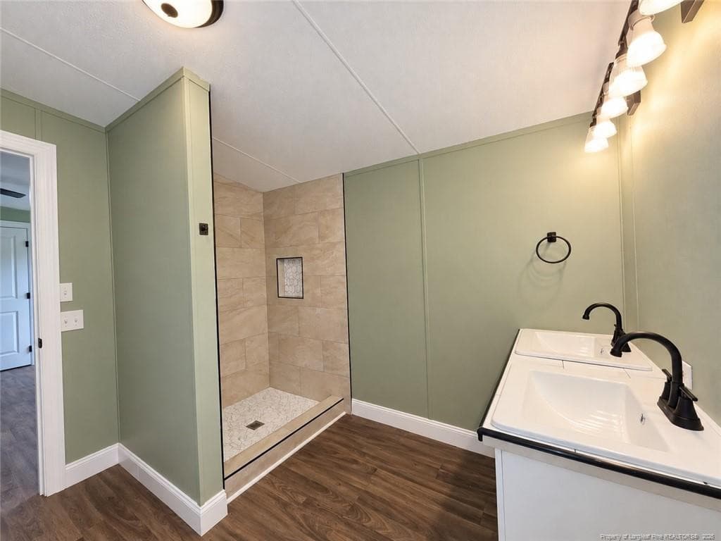 Photo 13 - 332 Best Road, Whiteville, NC 28472