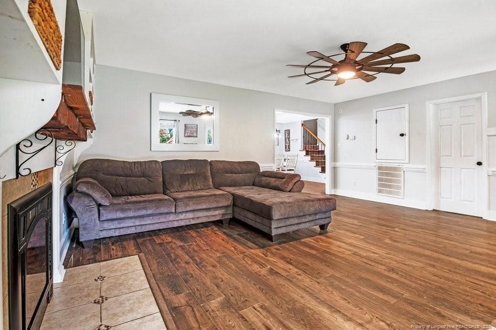 Photo 4 - 314 Woods Lane, Raeford, NC 28376