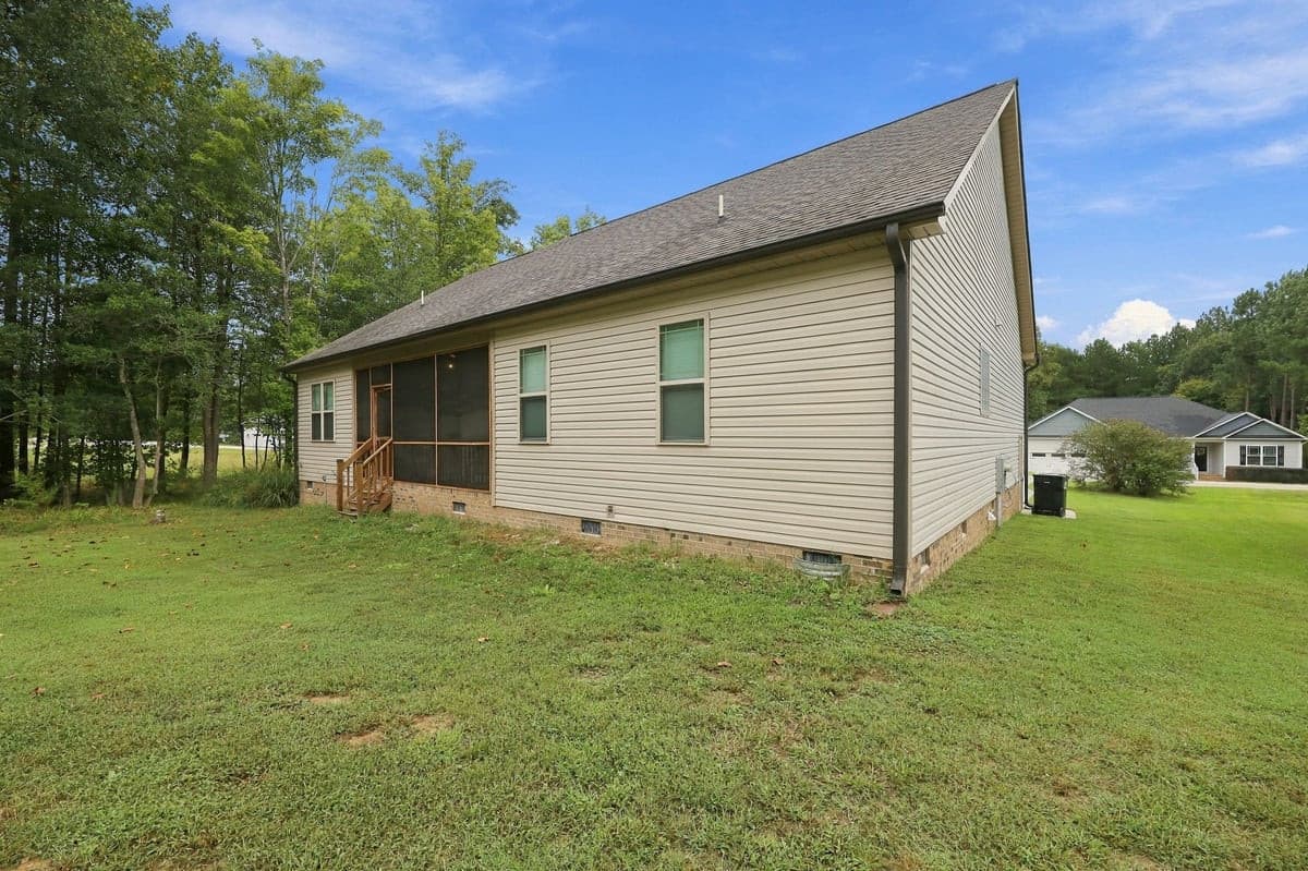 44-web-or-mls-IMG_0254.jpg - 111 Shagbark Lane, Zebulon, NC 27597