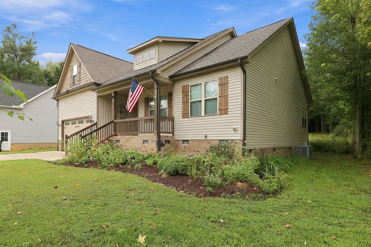 49-web-or-mls-IMG_0260.jpg - 111 Shagbark Lane, Zebulon, NC 27597
