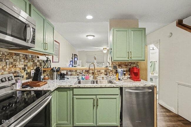 011_file_1637 - 1714 Fox Hollow Drive, Raleigh, NC 27610