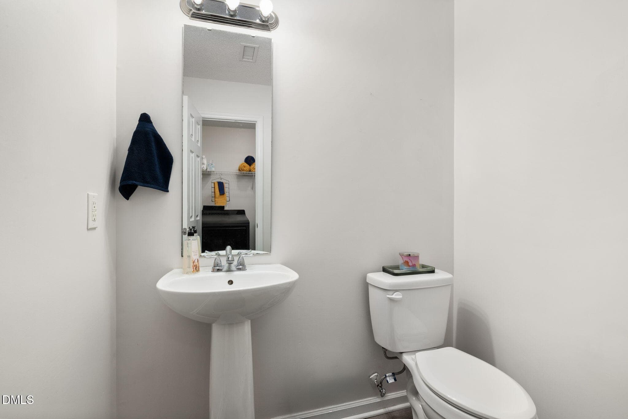 18-web-or-mls-powder room - 5522 Marthonna Way, Raleigh, NC 27616