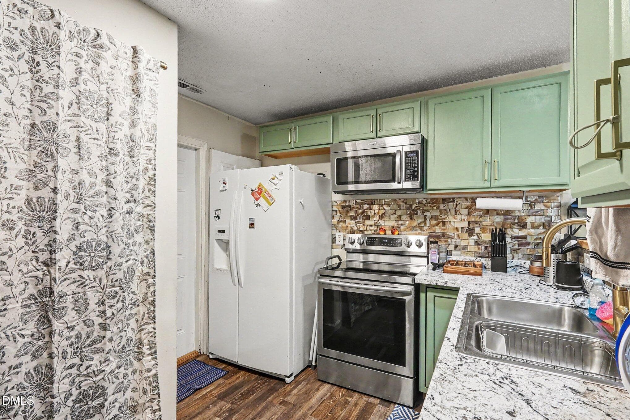 010_file_9931 - 1714 Fox Hollow Drive, Raleigh, NC 27610