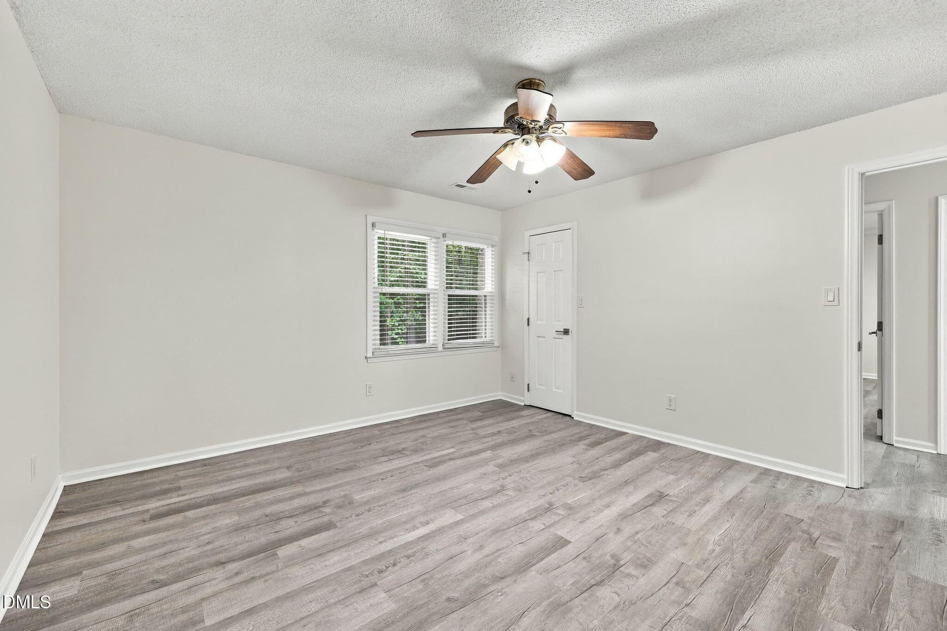 30b-web-or-mls-IMG_1000_Edit - 221 Heidinger Drive, Cary, NC 27511