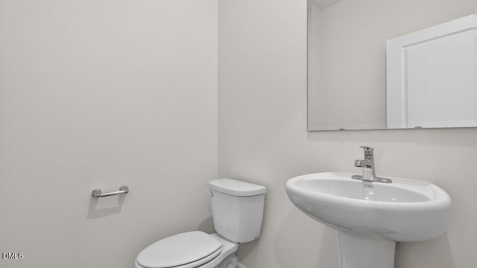 POWDER ROOM - 86 Tiger Eye Drive, Clayton, NC 27520