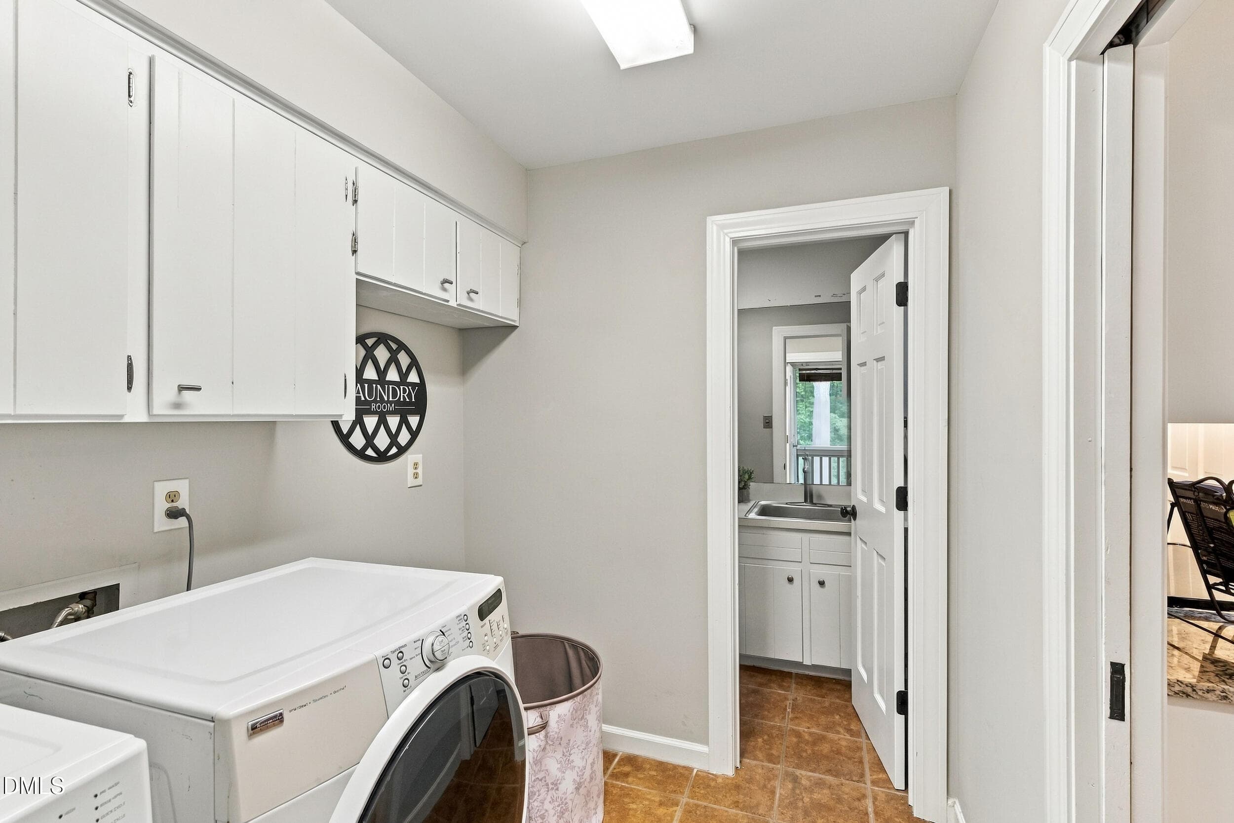 Laundry - 2329 Win Road, Garner, NC 27529, Garner