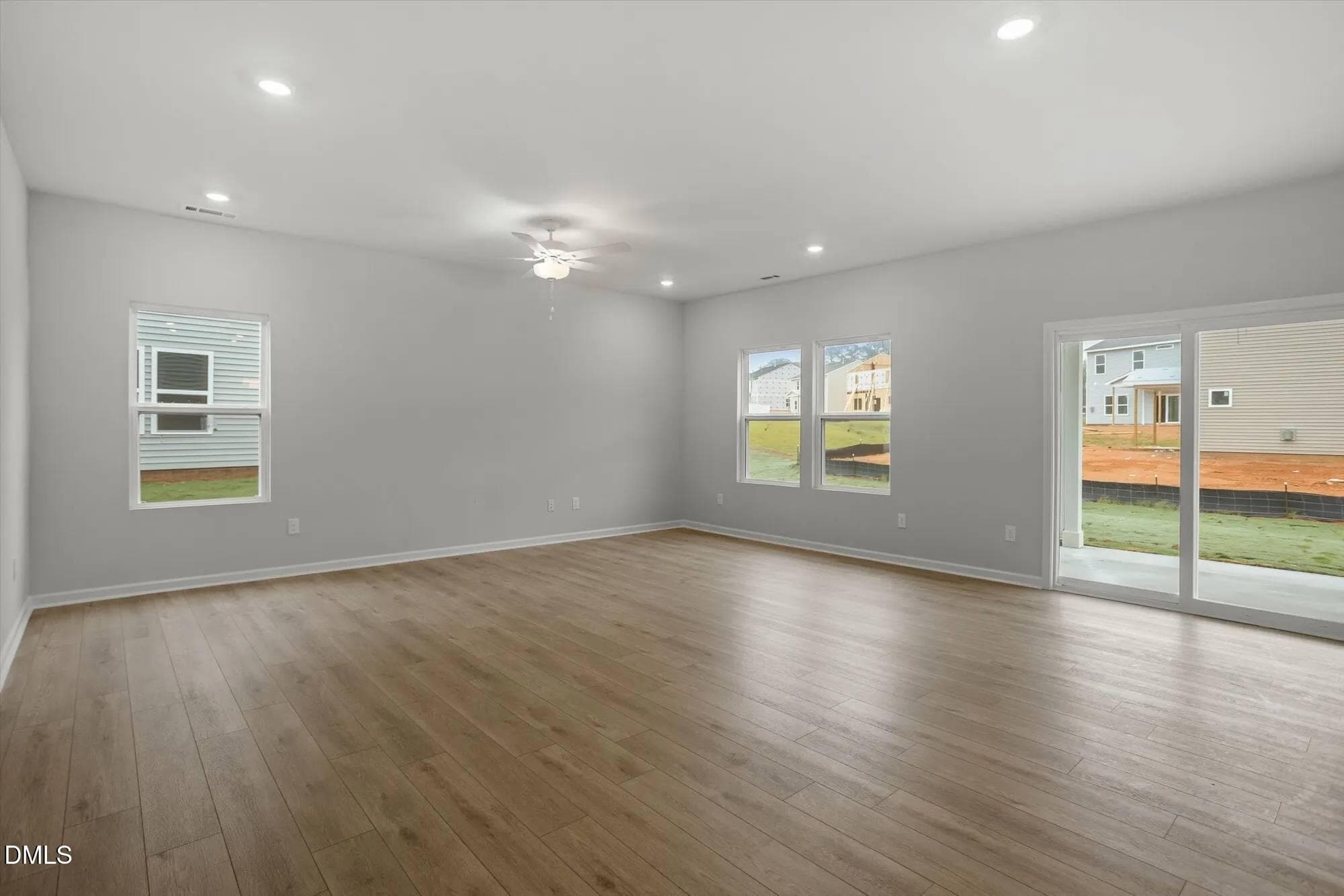 great room - 32 Plantation Drive, Youngsville, NC 27596