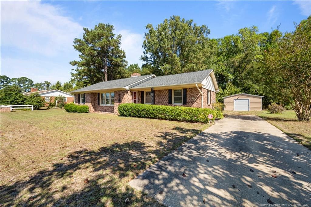 Photo 2 - 405 West Road, Lumberton, NC 28358, Lumberton