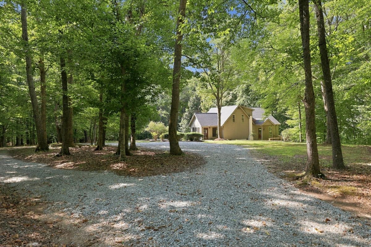 112-web-or-mls-IMG_1354.jpg - 4592 Boogaboo Trail, Rougemont, NC 27572