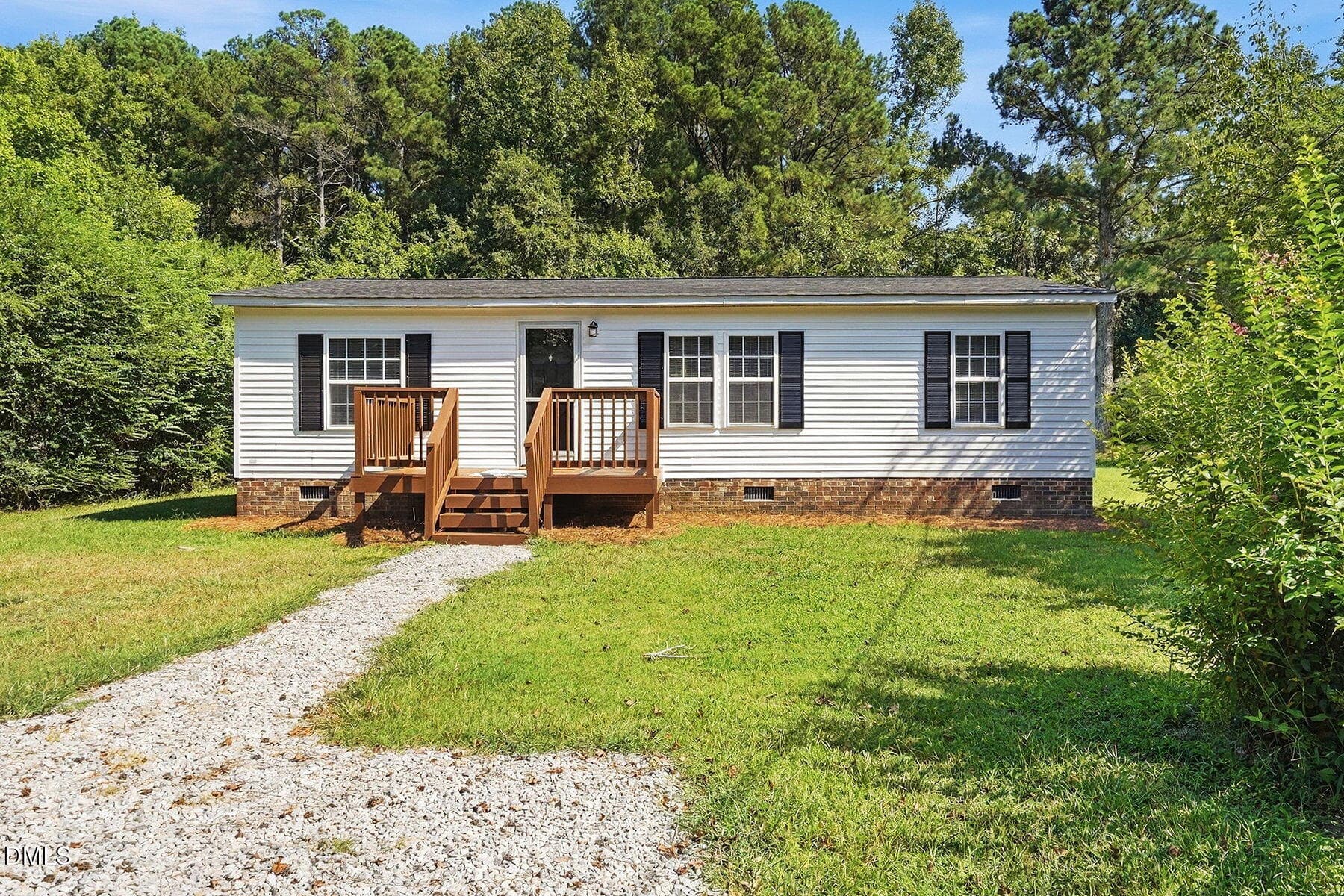 213 SE Railroad Street, Whitakers, NC 27891