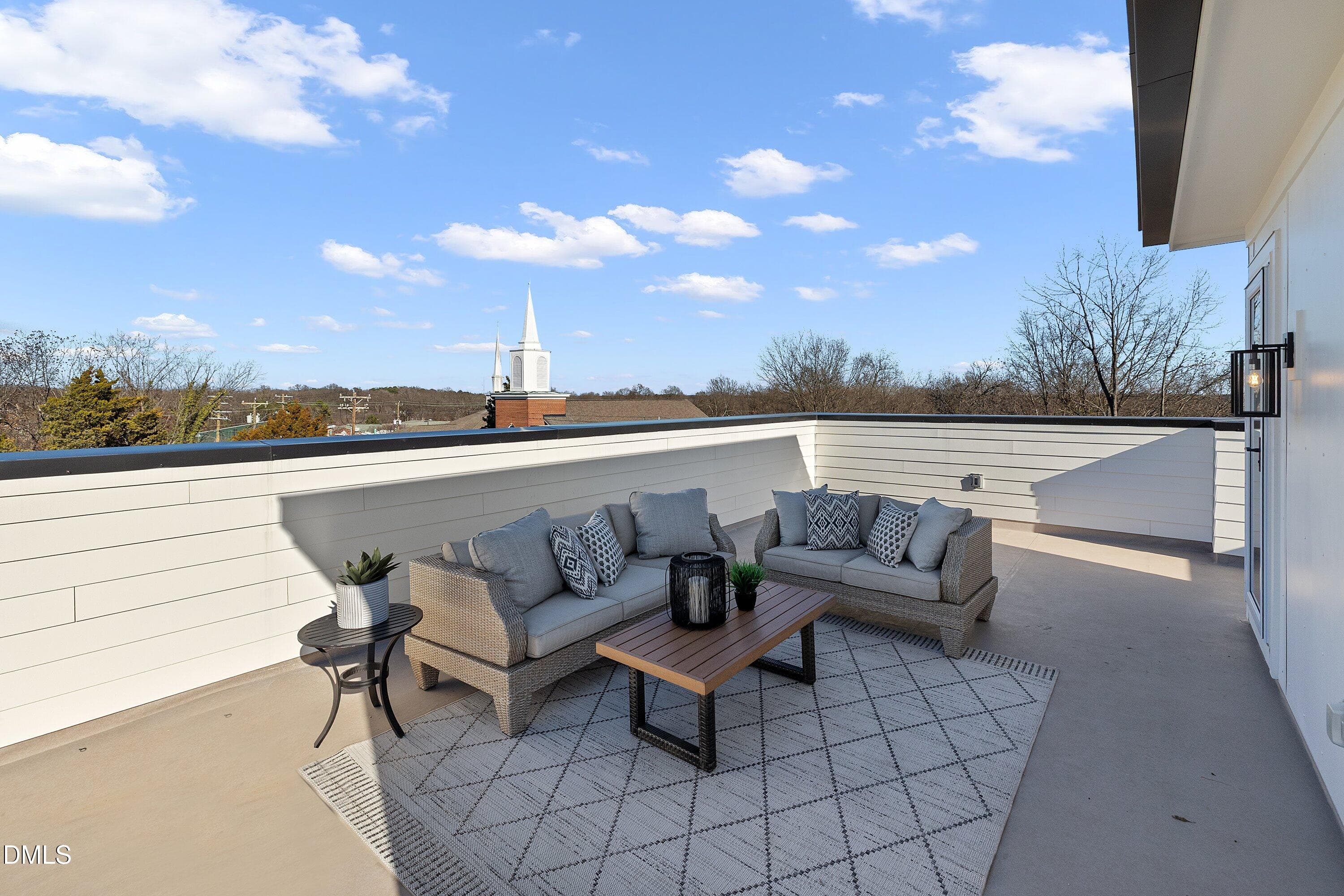 ROOFTOP DECK - 813 N Roxboro Street, Durham, NC 27701