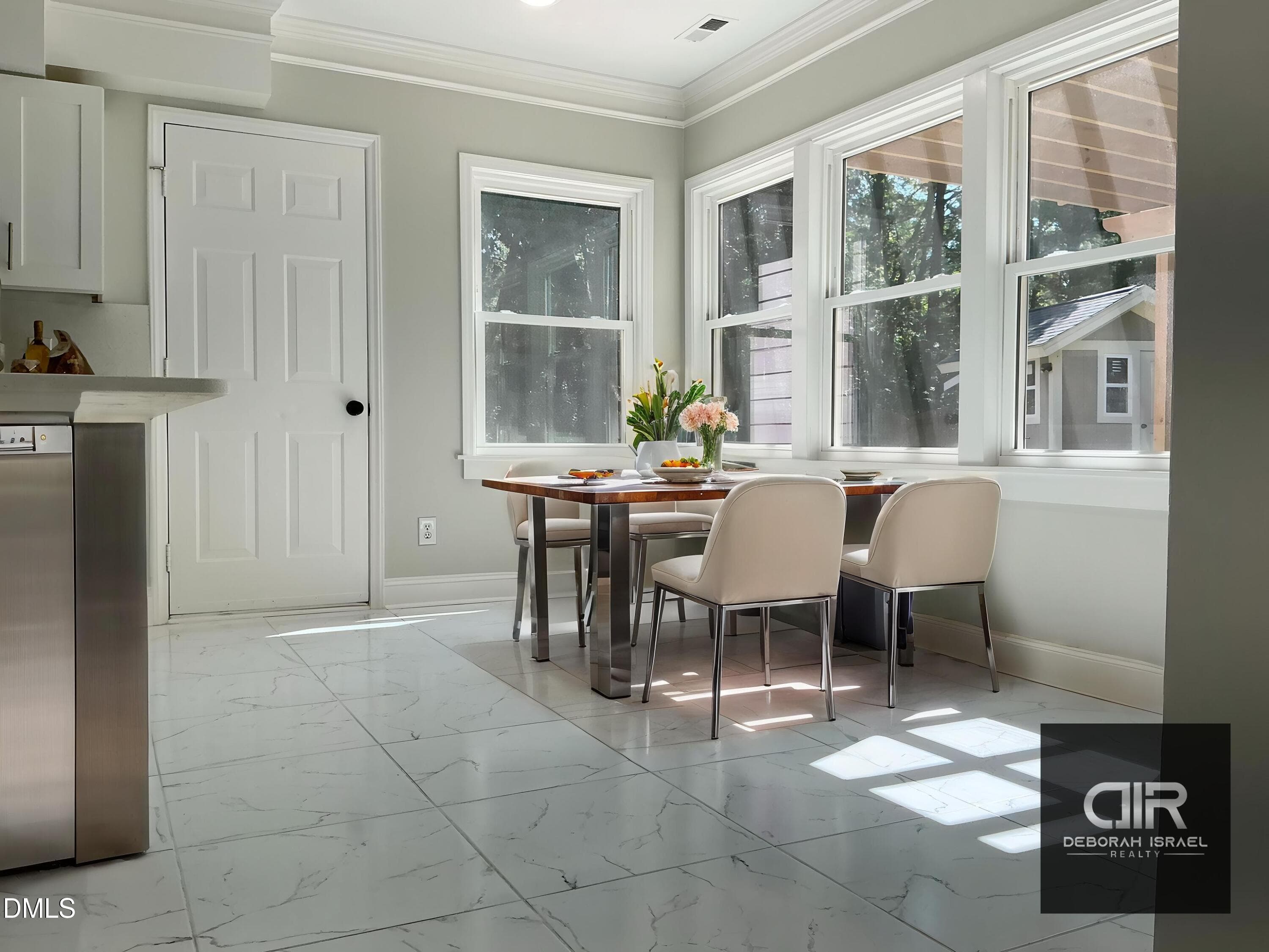 Virtual Staging - 9 Wavecrest Court, Durham, NC 27713