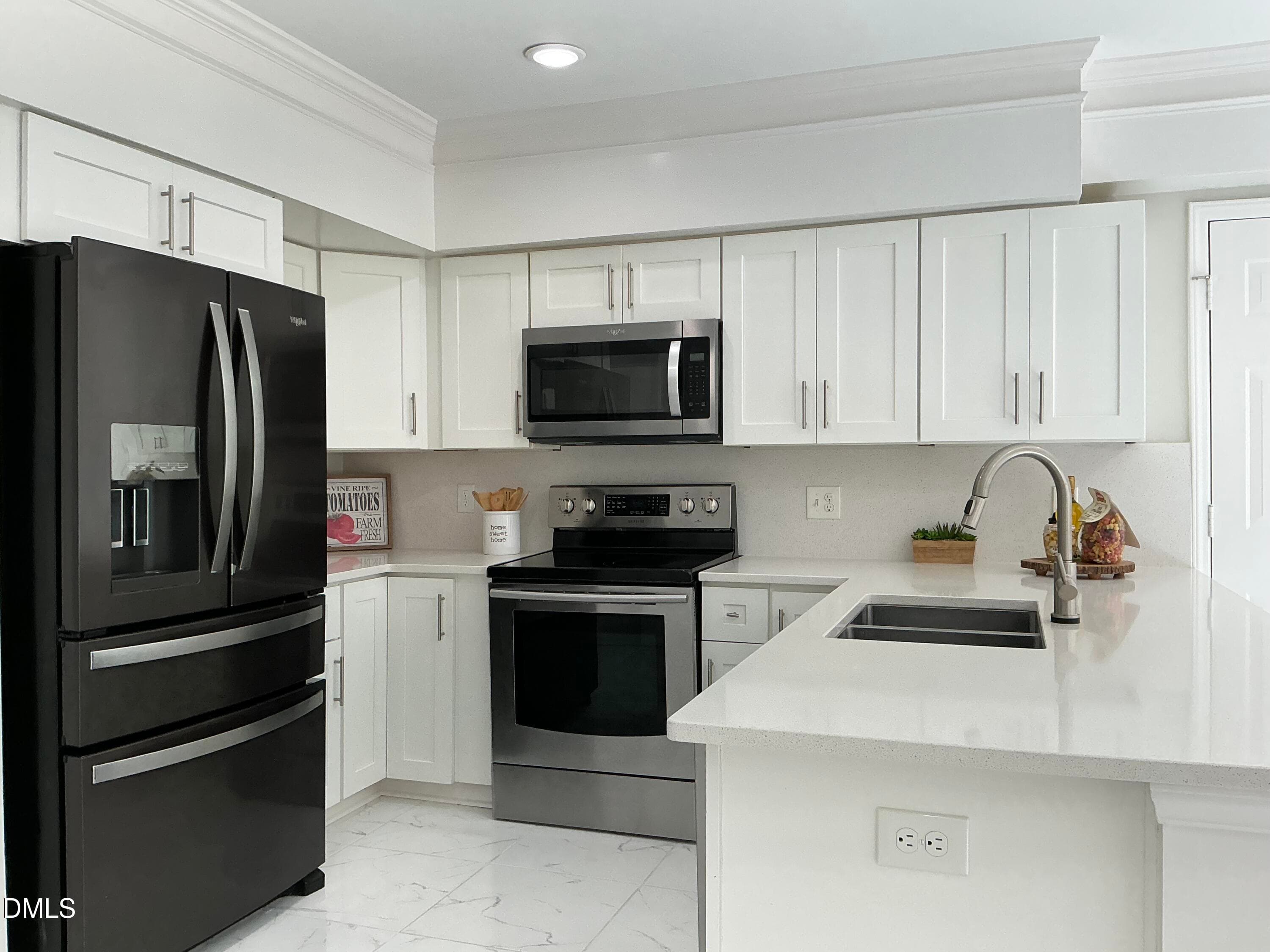 Kitchen - 9 Wavecrest Court, Durham, NC 27713