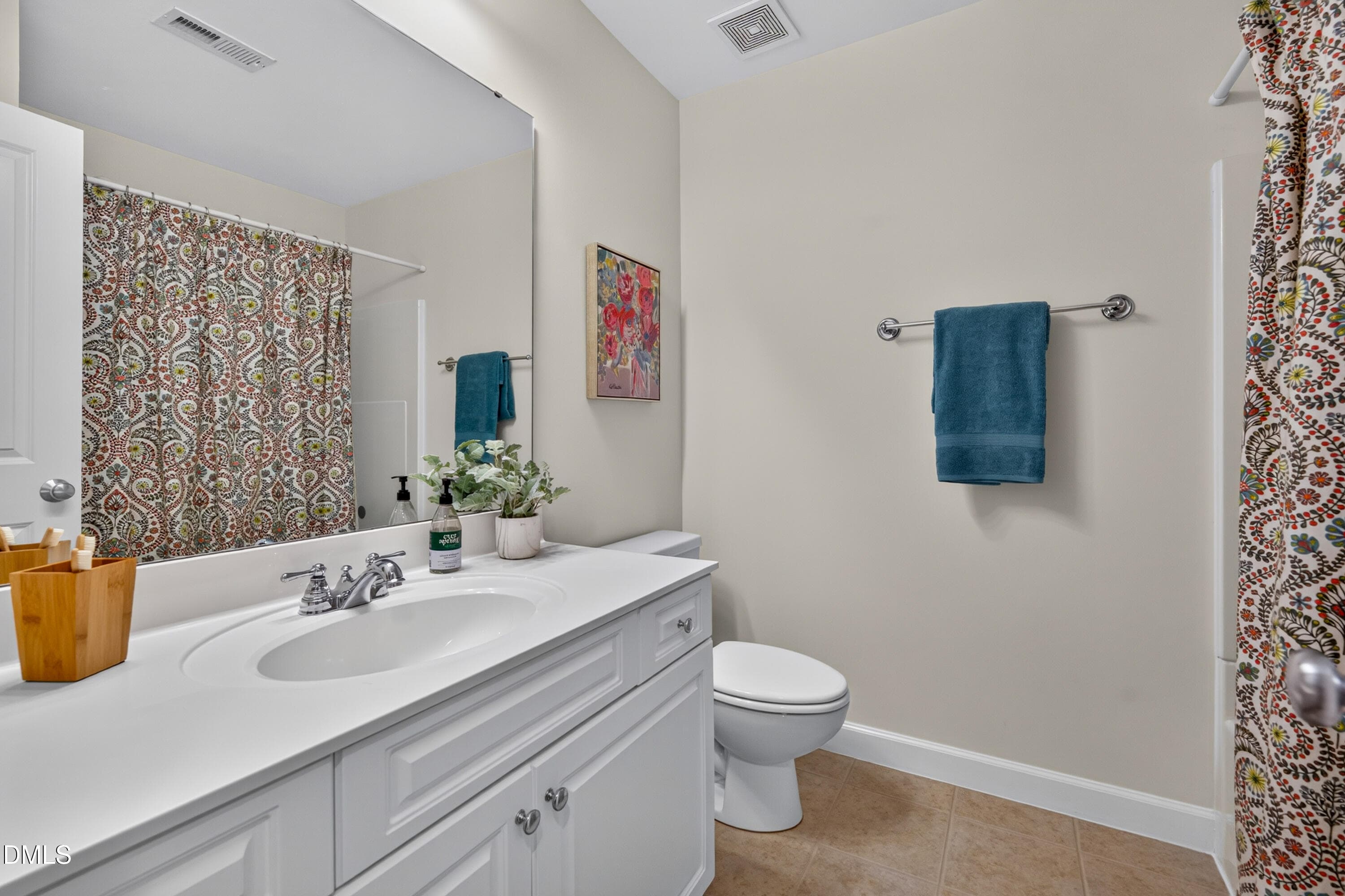 108 hall bth - 108 Primrose Lane, Carrboro, NC 27510, Carrboro