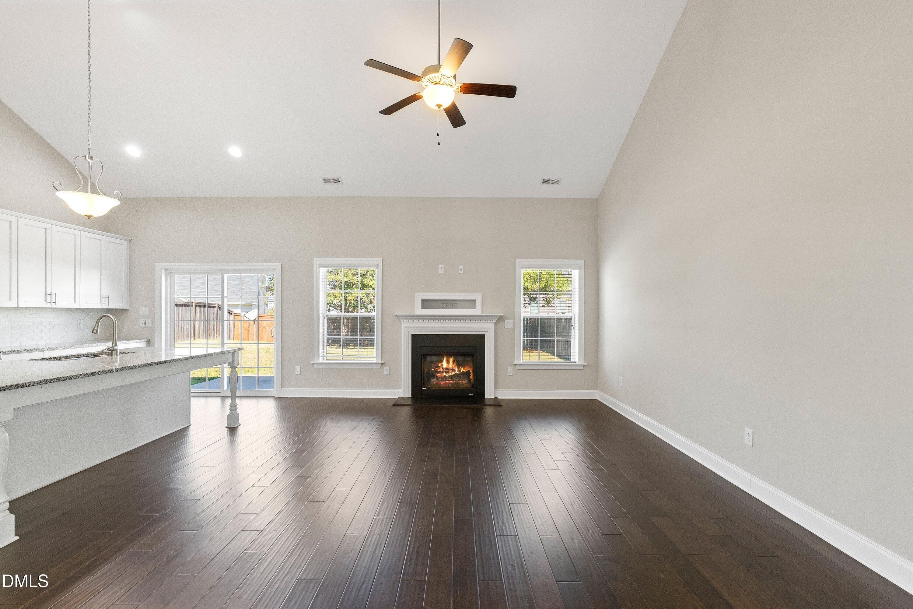 Spacious family - 3912 Freemark Lane, Fuquay Varina, NC 27526