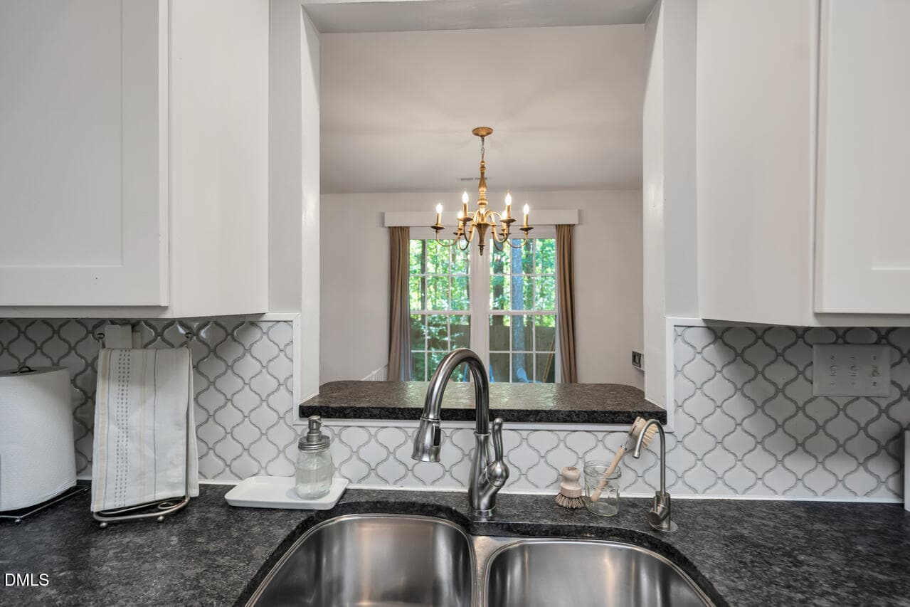 24 (6) - 4 Trump Court, Durham, NC 27703