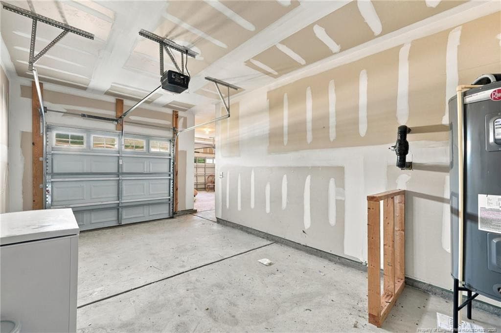 3rd Garage Bay - Deep Freezer Conveys - 61 Torrington Ridge, Cameron, NC 28326