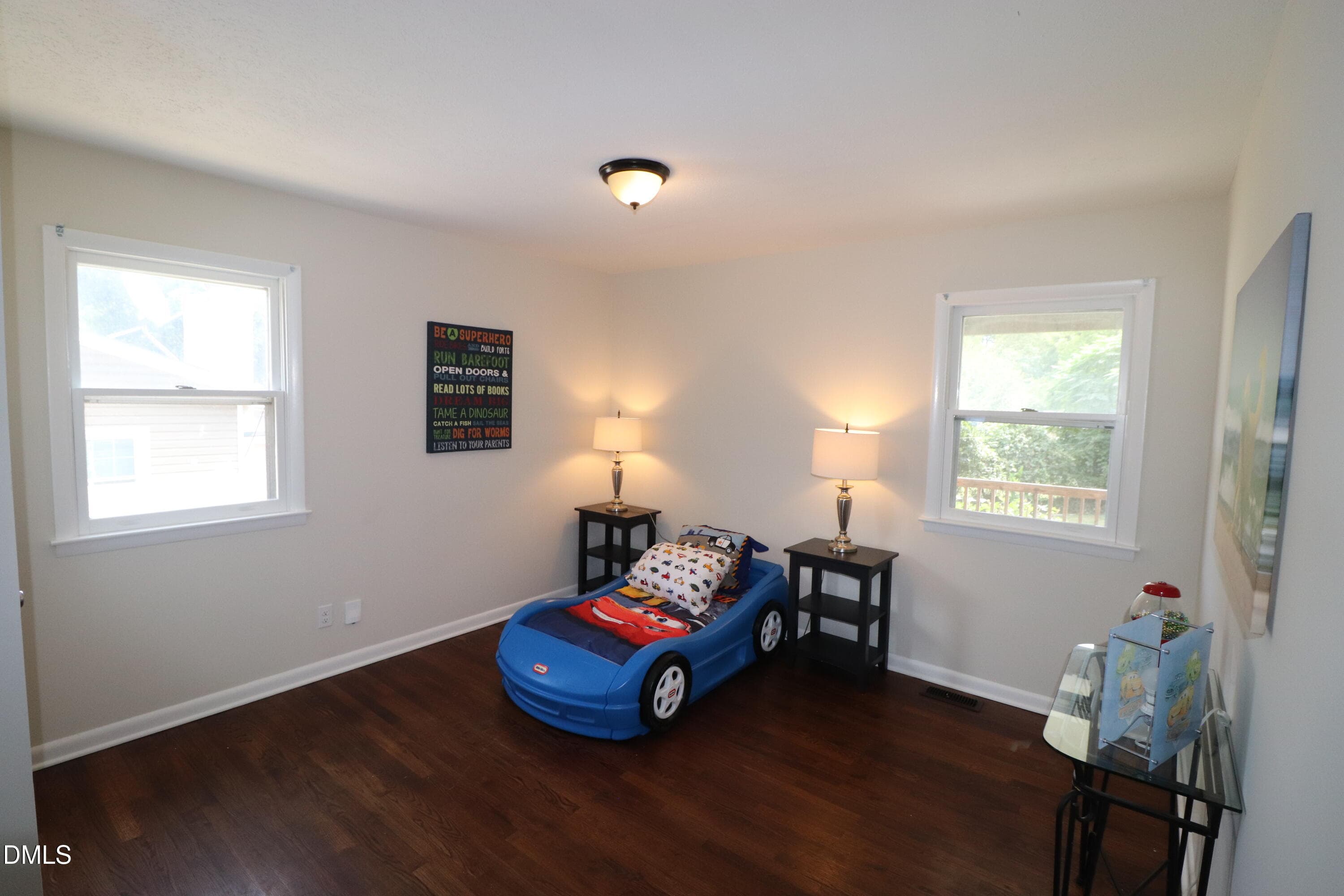 Boys bedroom with lamps - 1004 Seabrook Road, Raleigh, NC 27610